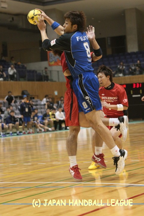  No.8 Satoshi Fujita 