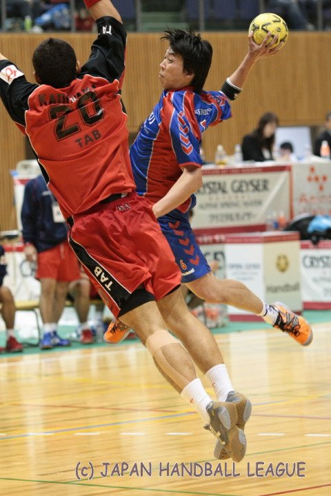  No.6 Ryosuke Maeda 