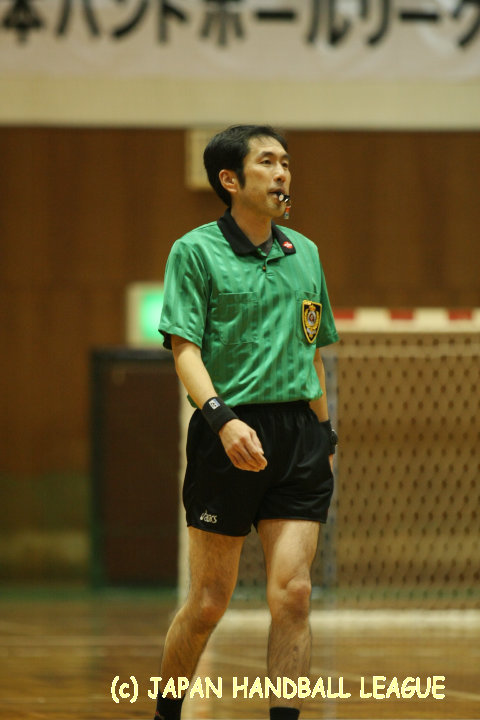 Referee Kouzaburo Kodama